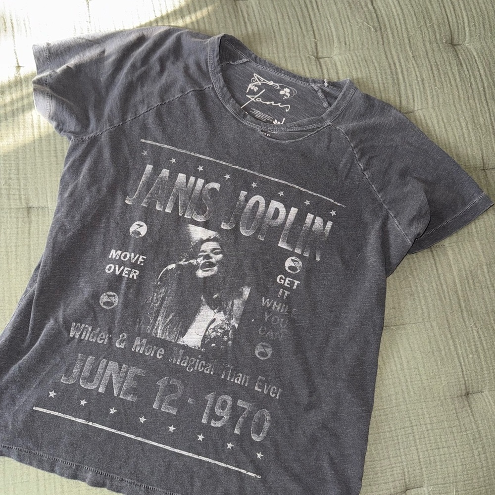 🚫SOLD🚫 Lucky Brand Gray Janis Joplin Graphic Tee